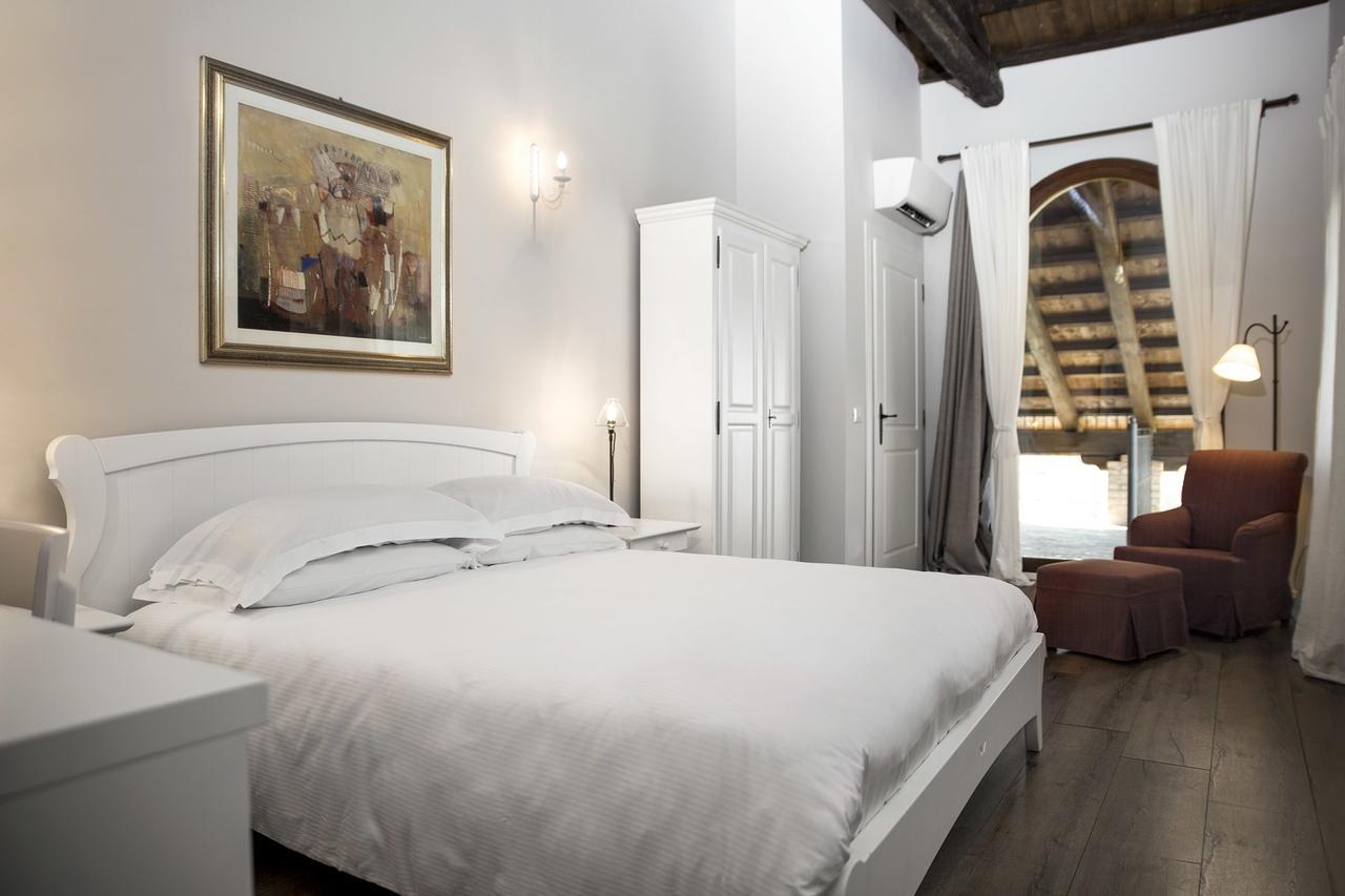 Ca' Ciaran Bed & Breakfast Chiarano Bagian luar foto