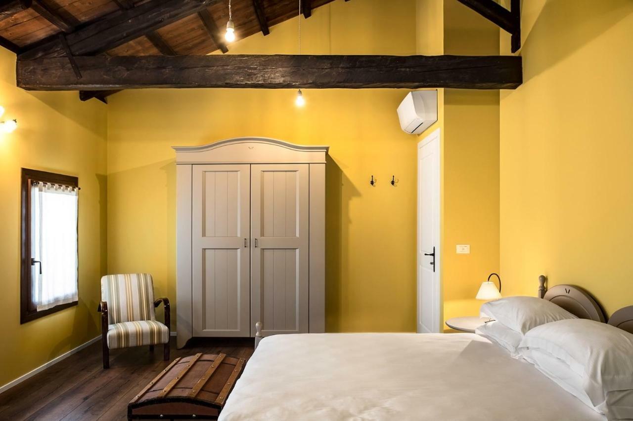 Ca' Ciaran Bed & Breakfast Chiarano Bagian luar foto