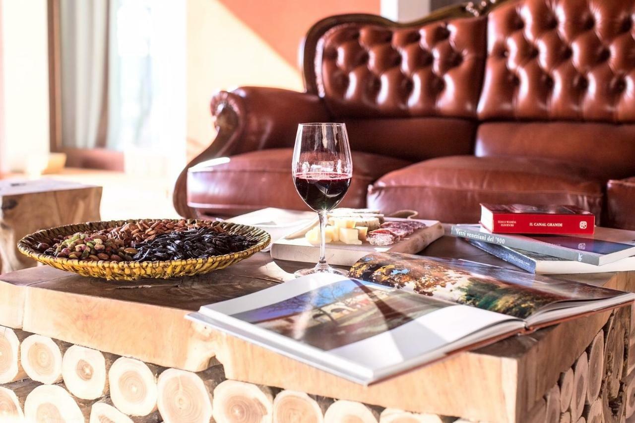 Ca' Ciaran Bed & Breakfast Chiarano Bagian luar foto